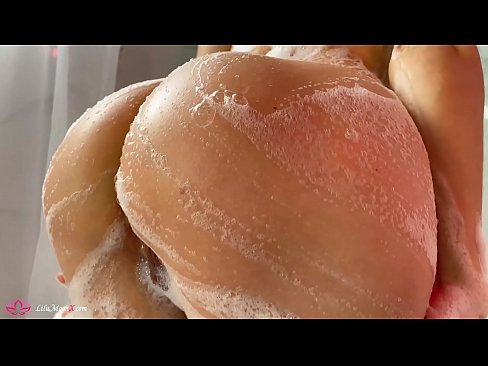 ❤️ Brunette شاور میں شدید orgasm کے لئے وائبریٹر کے ساتھ بلی میں مشت زنی کرتی ہے۔ ❤  پر ur.sexygirlspics.ru ﹏
